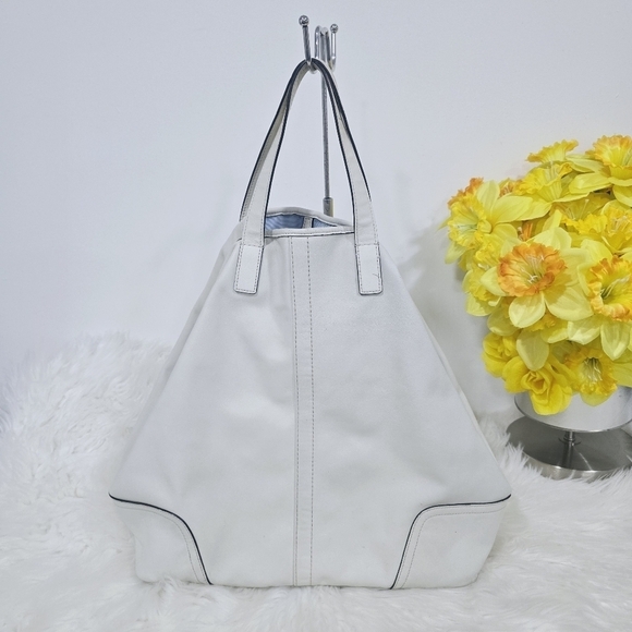 Coach Large White Leather Satchel Shoulder Bag F28915 - Picture 1 of 16